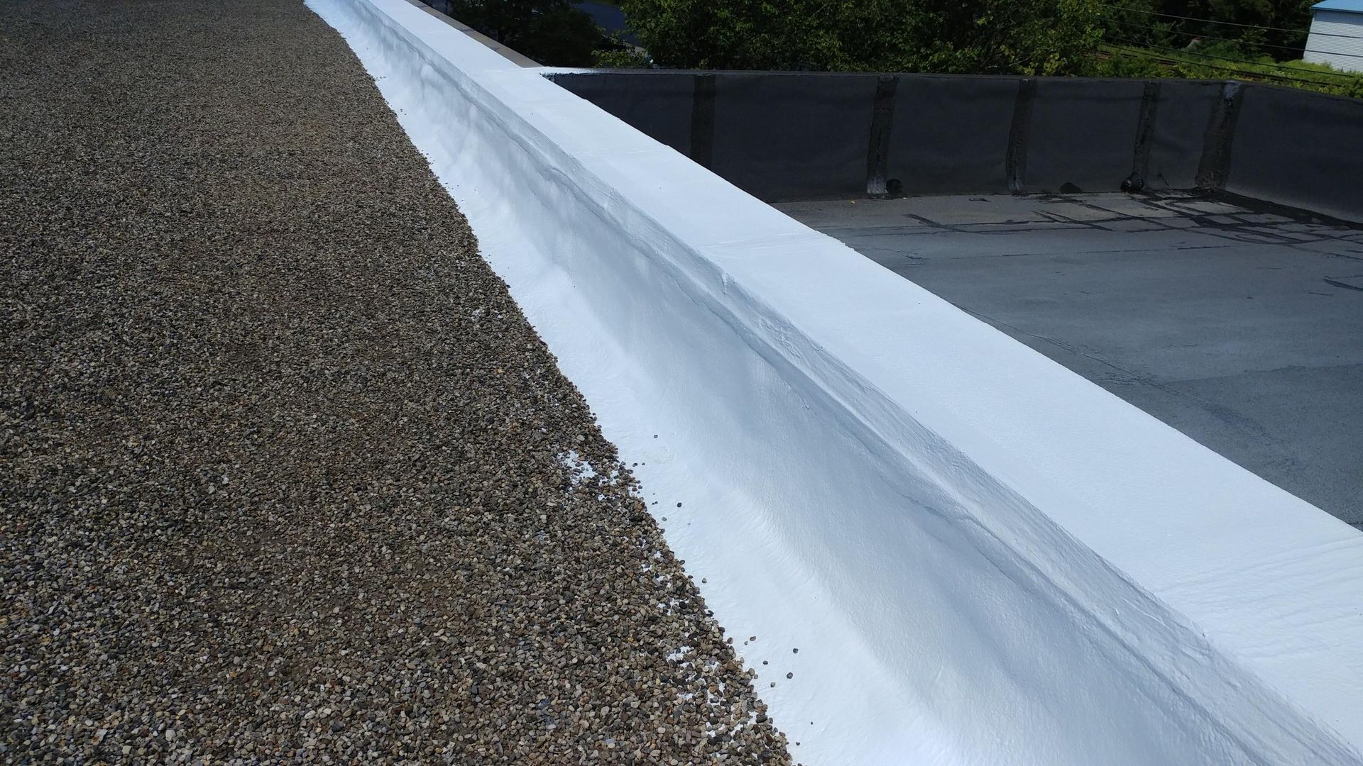 A close up of a roof with a white line on it