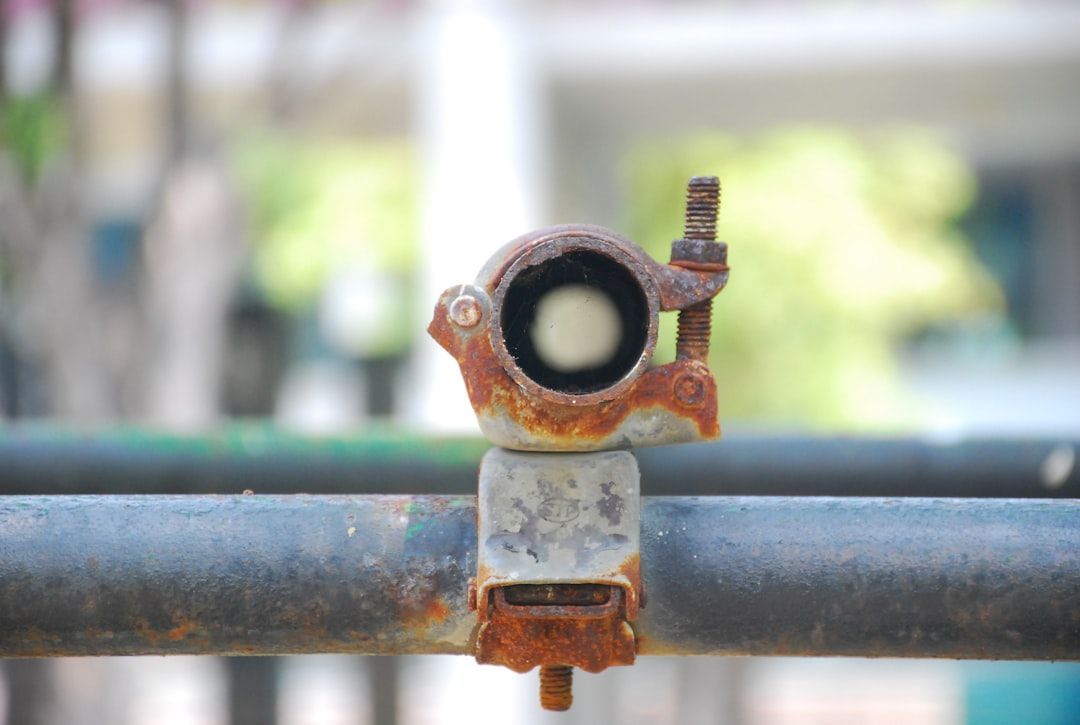 leaking pipe joint repair