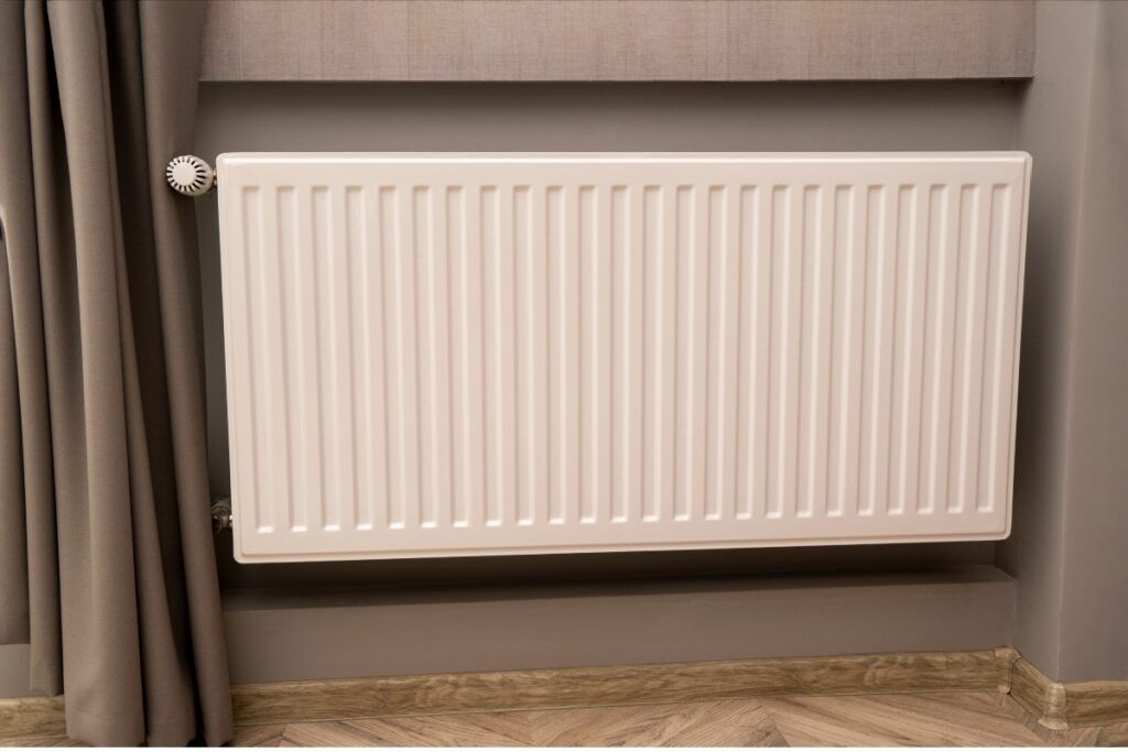 Gas heater and wall radiator heater