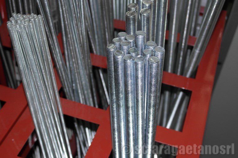 tubi di acciaio filettati