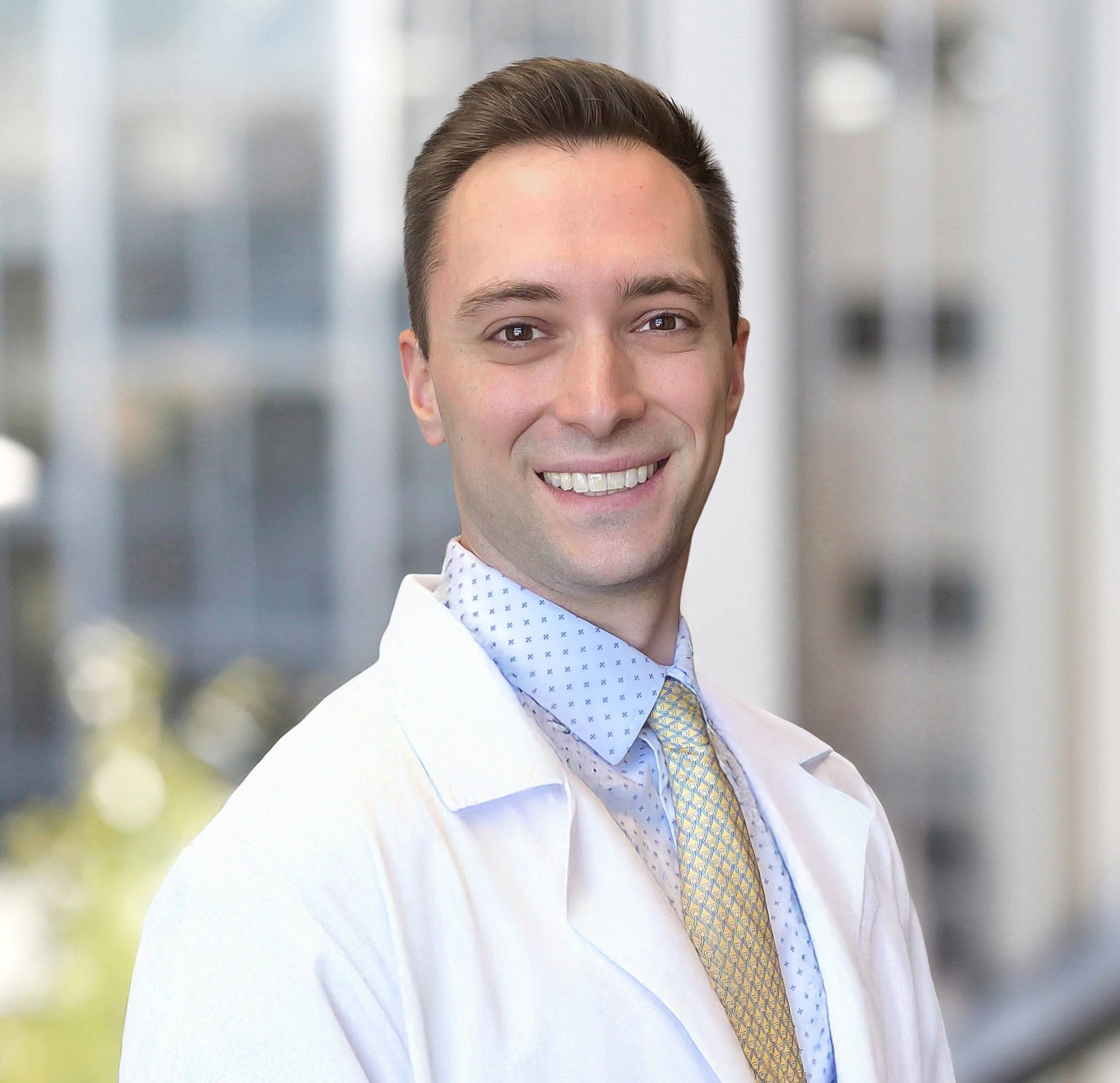 Board-certified Louisville ENT Dr. Christopher Harryman provides expert care for thyroid issues, sinus problems, sleep disorders & pediatric ENT. Kentucky-trained, UVA-fellowship educated