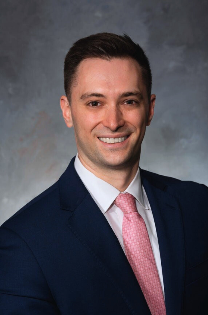 Board-certified Louisville ENT Dr. Christopher Harryman provides expert care for thyroid issues, sinus problems, sleep disorders & pediatric ENT. Kentucky-trained, UVA-fellowship educated