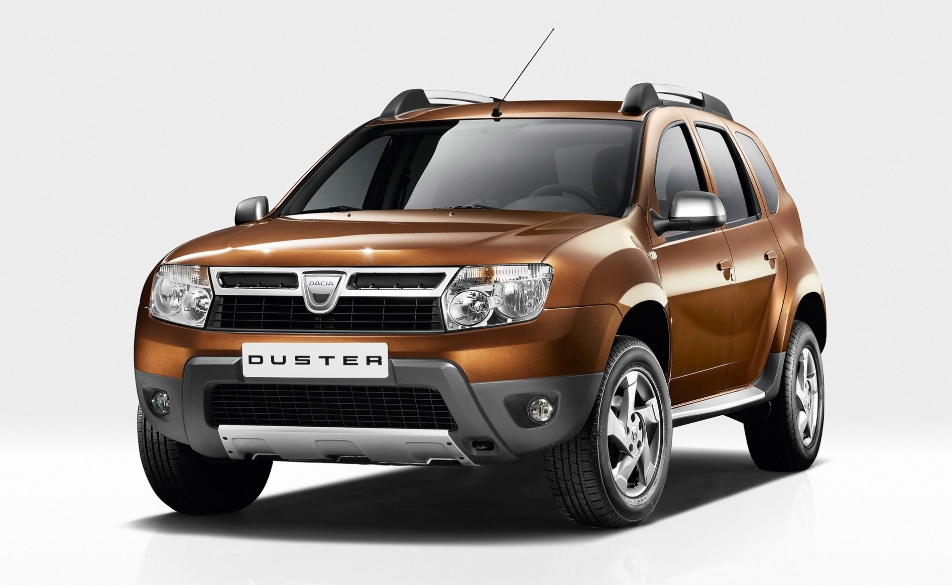 Most affordable SUV - Dacia Duster sets world record (HD Video)