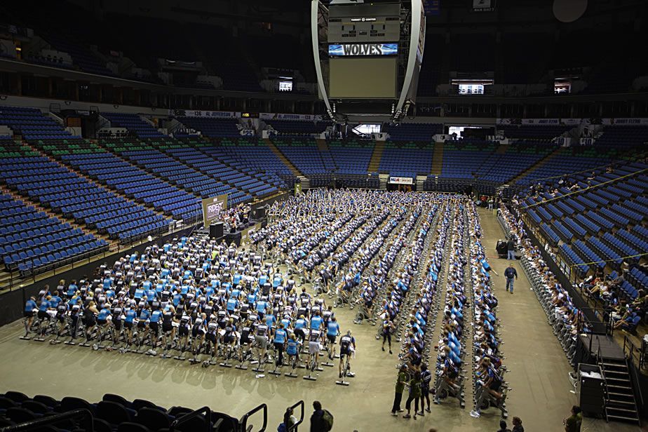   Largest Indoor Static Cycling Class - Life Time Fitness sets world record 
