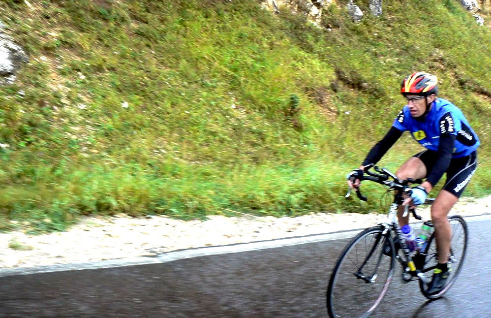 Fastest time to ride 1000 km on a bicycle, Pap Zoltan sets world record