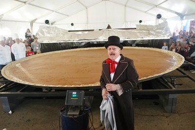 Largest Pumpkin Pie: New Bremen Pumpkinfest sets world record