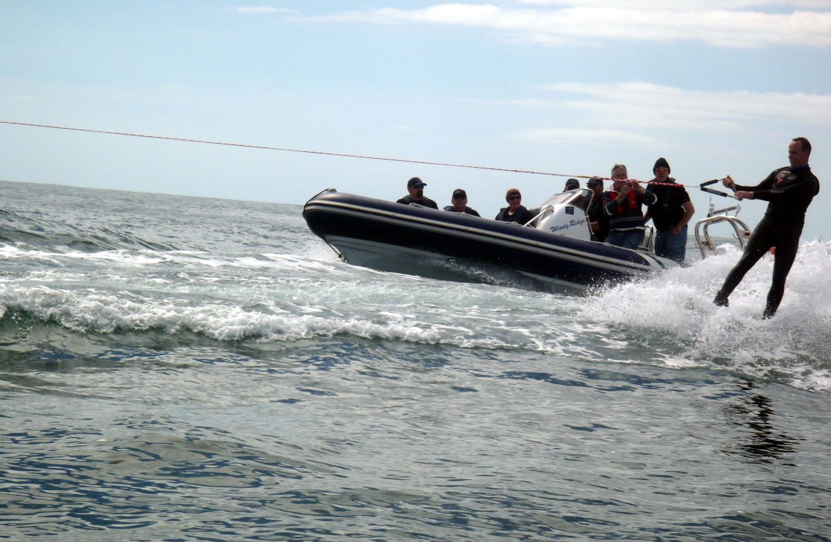 Fastest crossing of the Irish Sea on wakeboards: Irish cops set world record (Video)
