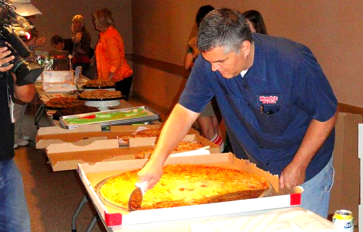 Largest gluten-free pizza: Steven and Veronica Negri set world record