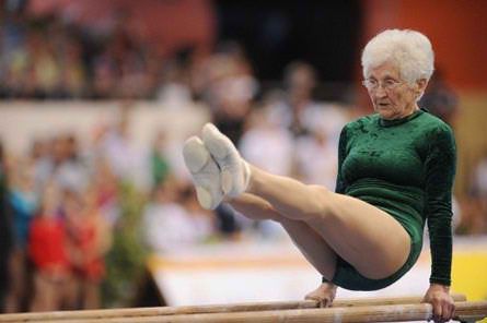 Oldest Gymnast: 86-year-old Johanna Quaas sets world record (Video)