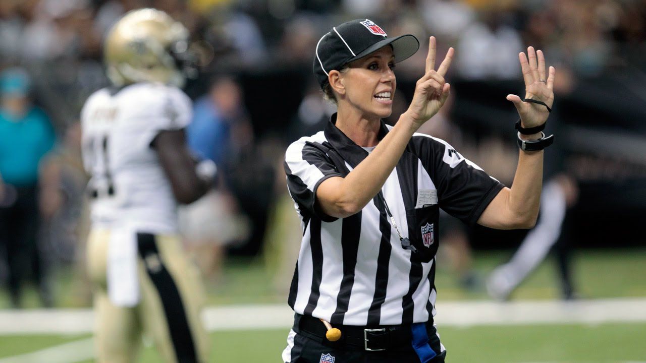 First woman to officiate a Super Bowl: Sarah Thomas sets world record