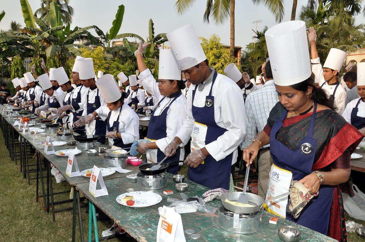 Most varieties of omelettes cooked in 10 minutes: India sets world record