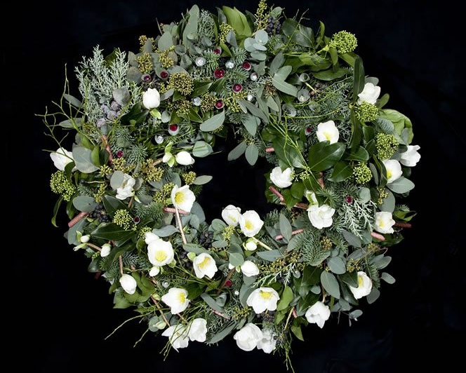 Most expensive Christmas wreath: Finnish florist breaks Guinness World Records' record