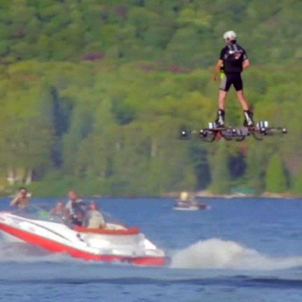 Farthest flight by hovercraft: Alexandru Duru breaks Guinness World Records record (VIDEO)
