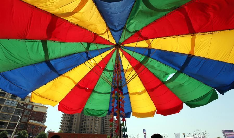 Largest umbrella: China breaks Guinness World Records record (VIDEO) 