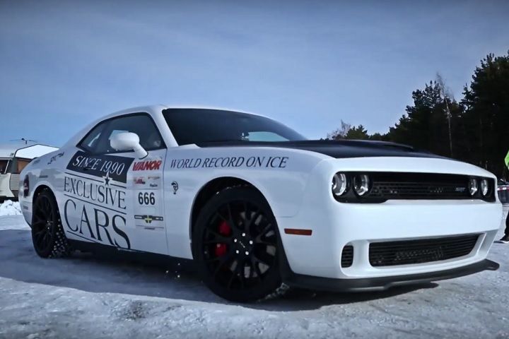  Fastest Dodge Challenger Hellcat on ice: Alex Danielsson sets world record (VIDEO)
   