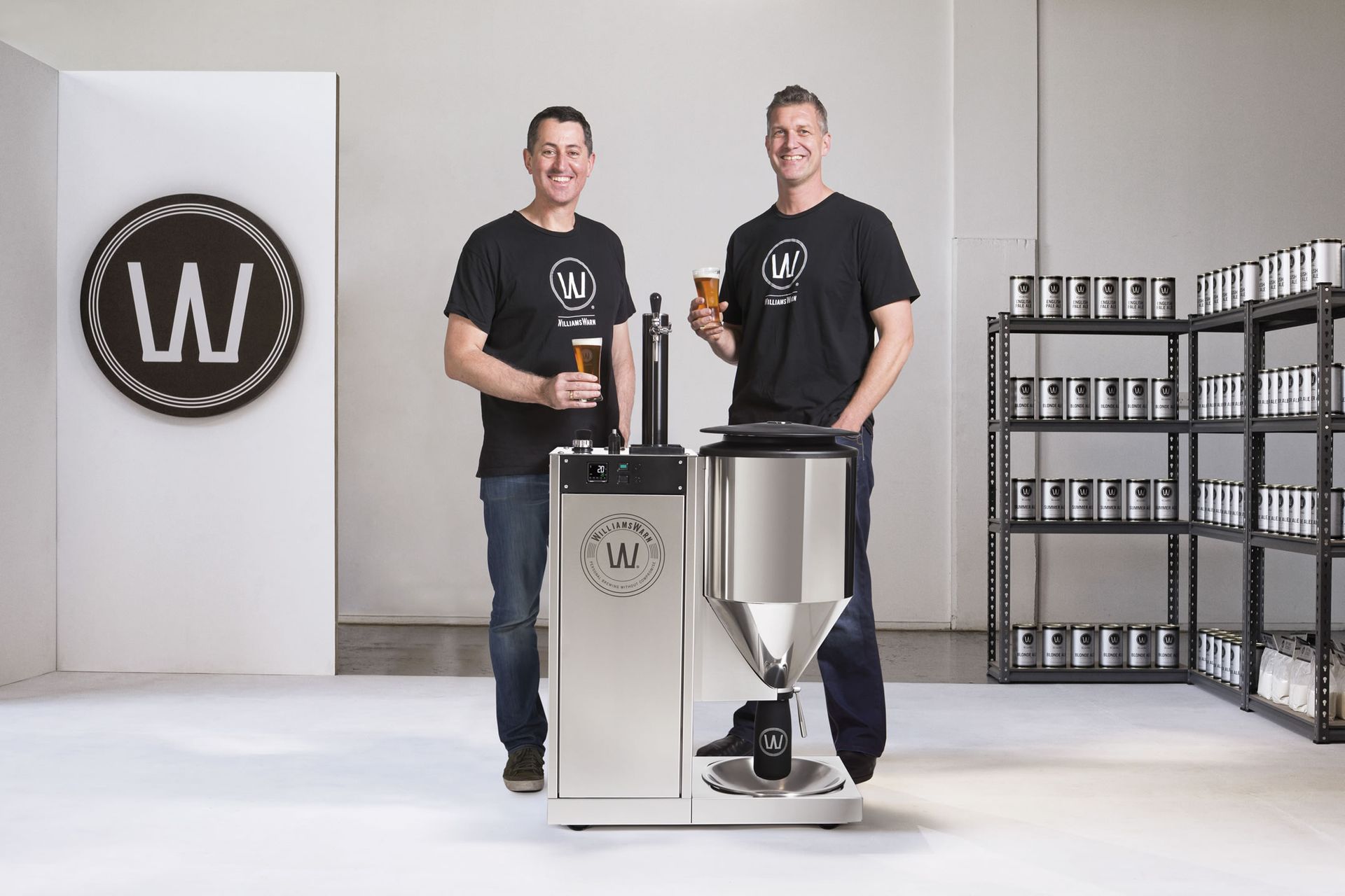 World's First Personal Brewery: Brewmaster sets world record (VIDEO)