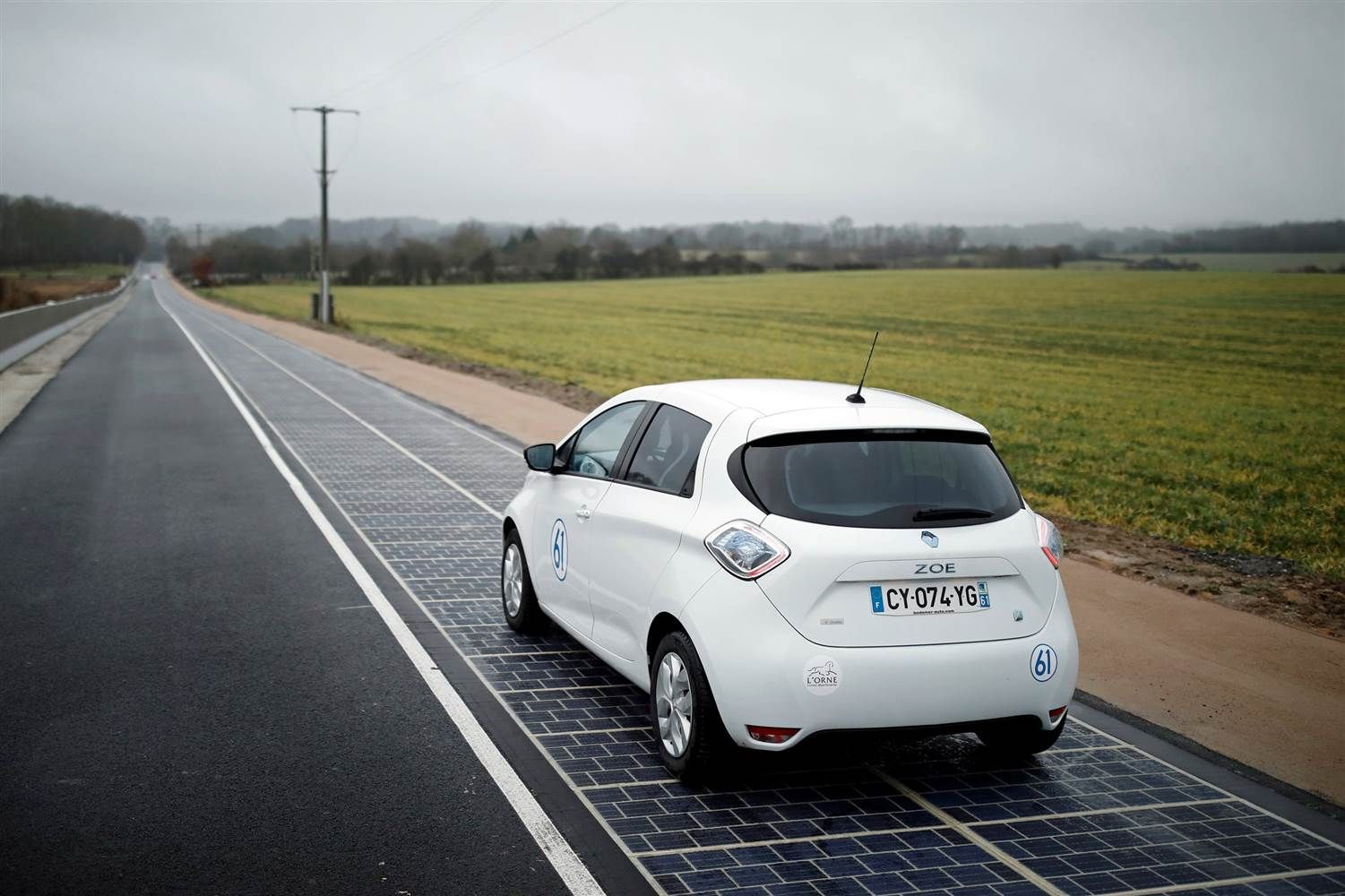 World's first solar panel road: France sets world record (VIDEO)