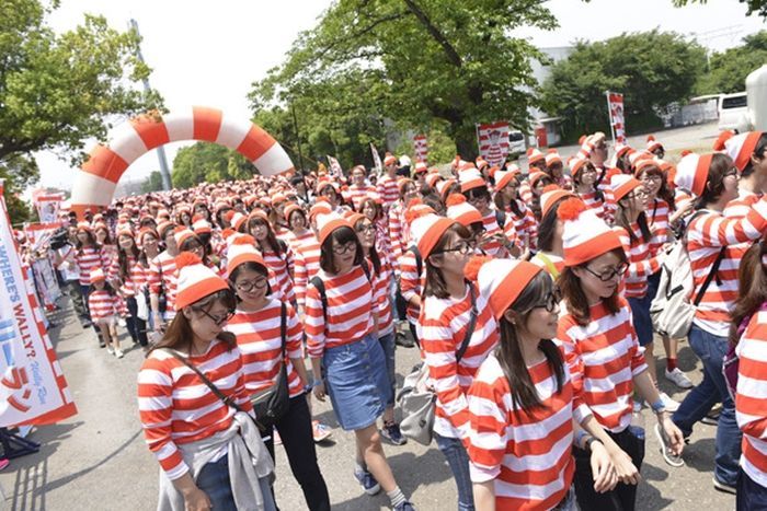  Largest gathering of people dressed as Waldo: world record set in Japan