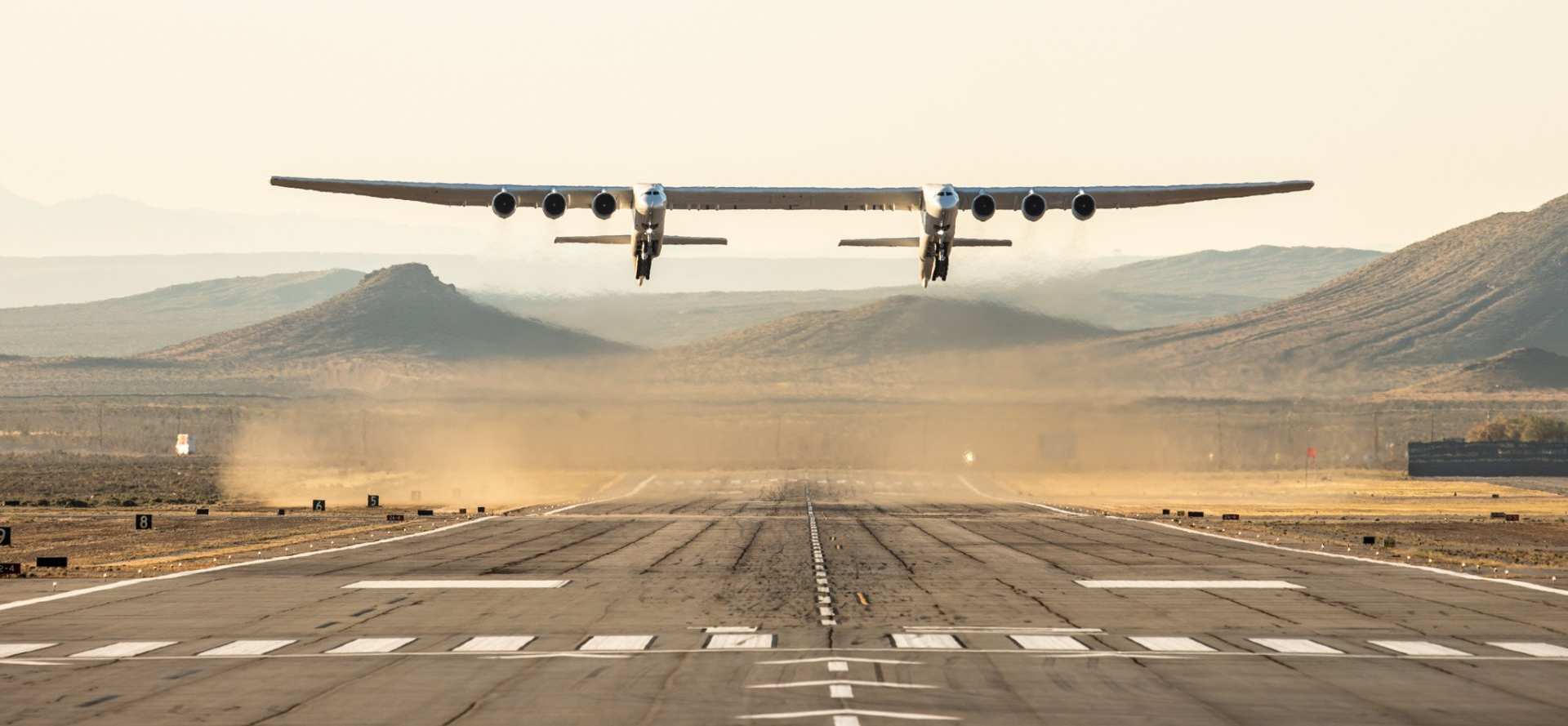 Largest Airplane By Wingspan: Stratolaunch