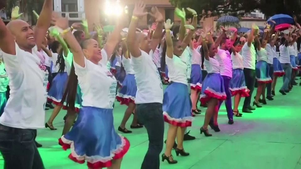 Largest Merengue Dance Dominican Republic 