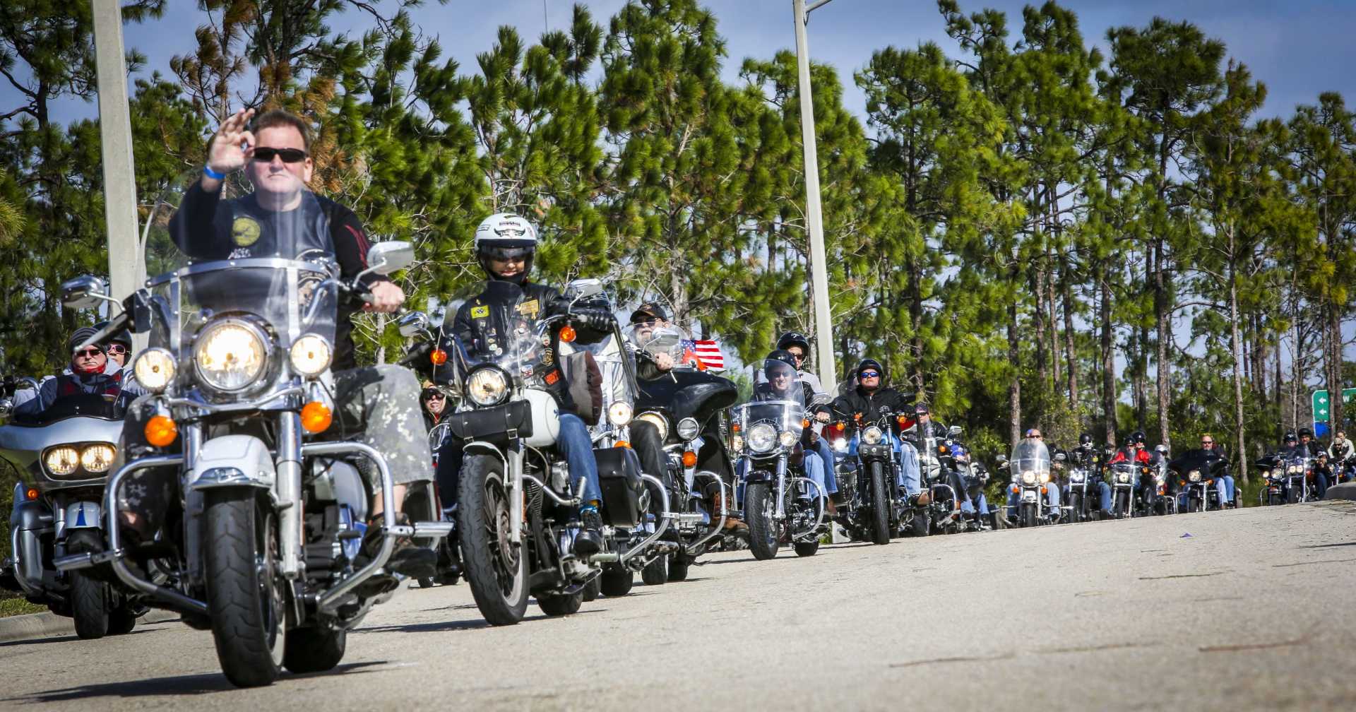 Largest parade of Harley Davidson motorcycles: world record set by Texas parade