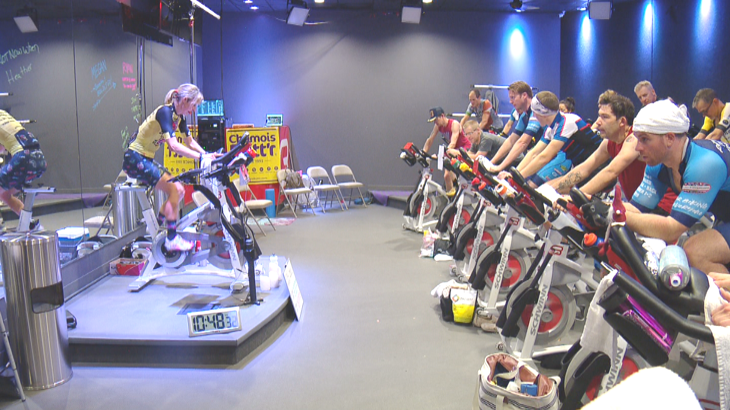 Longest static cycling class: world record set by a Colorado spin class