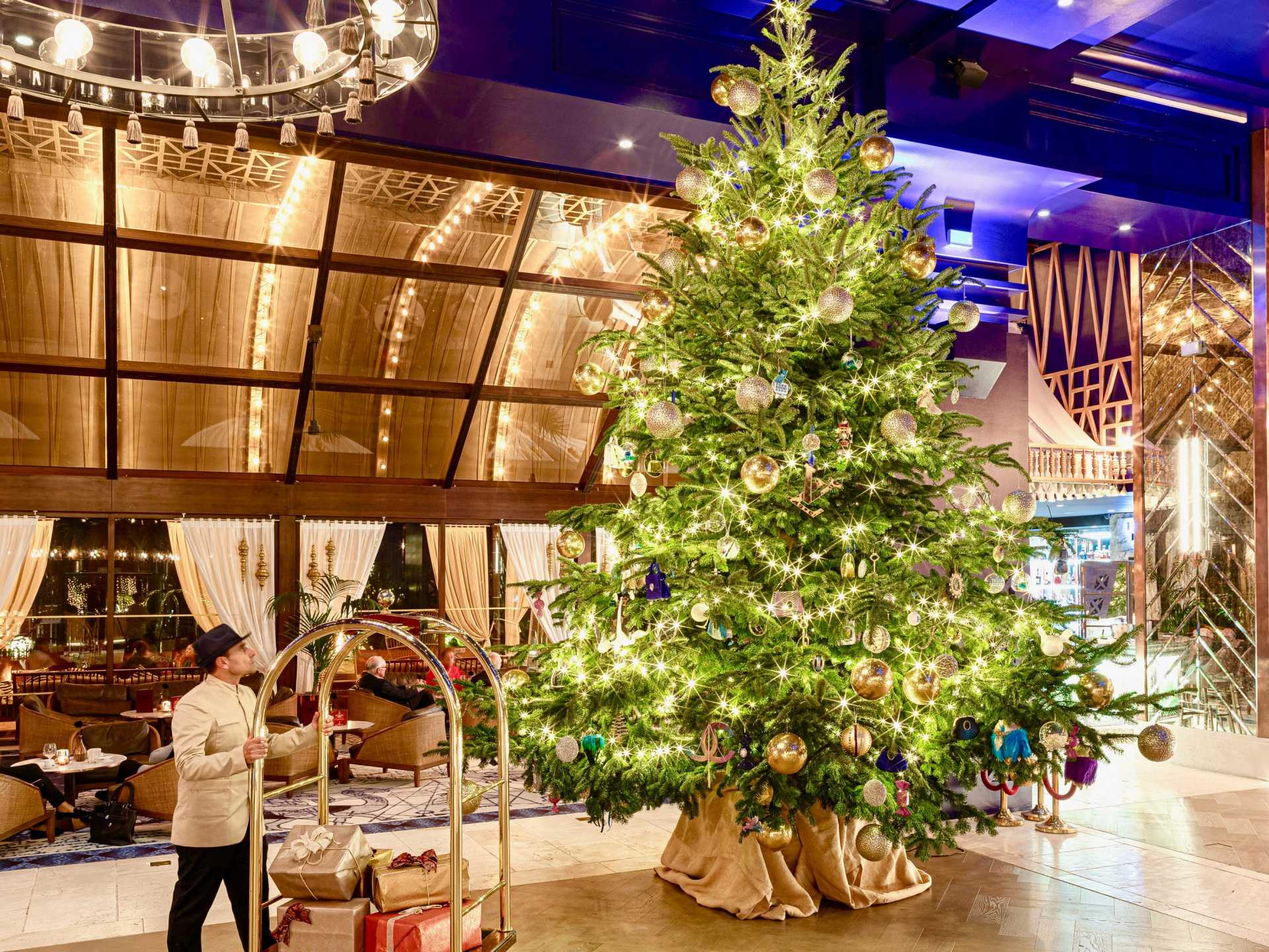 Most expensive Christmas tree: world record set by The Kempinski Hotel Bahia