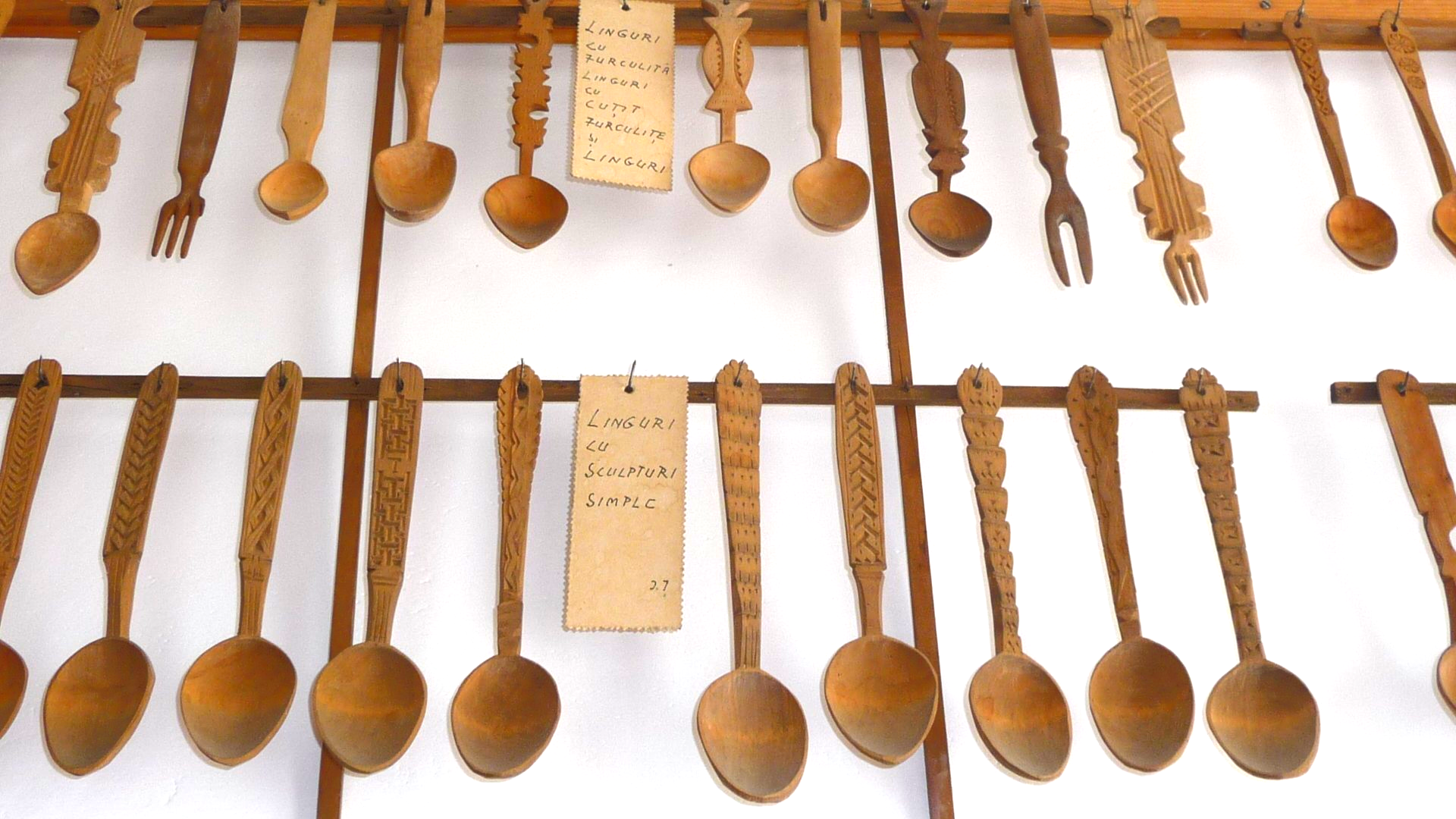 World's largest collection of wooden spoons, world record set in Romania