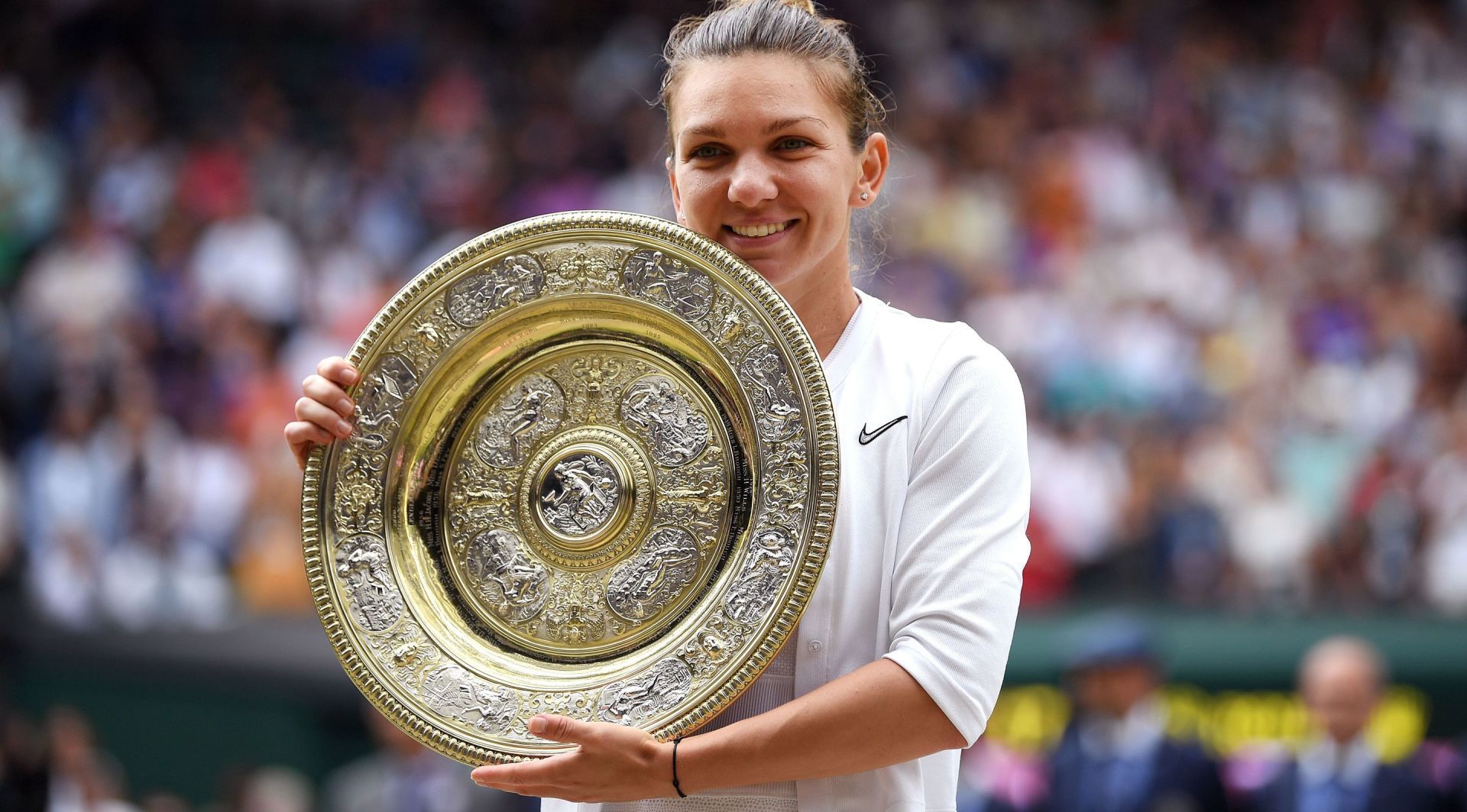 Fewest unforced errors recorded in a Grand Slam final, world record set by Simona Halep