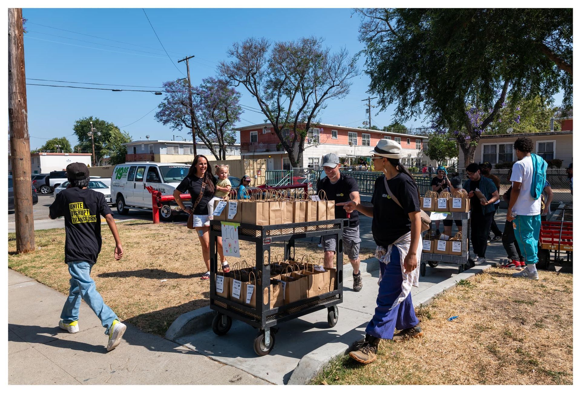 Most community vegan meals served in an hour, world record in Los Angeles, California
