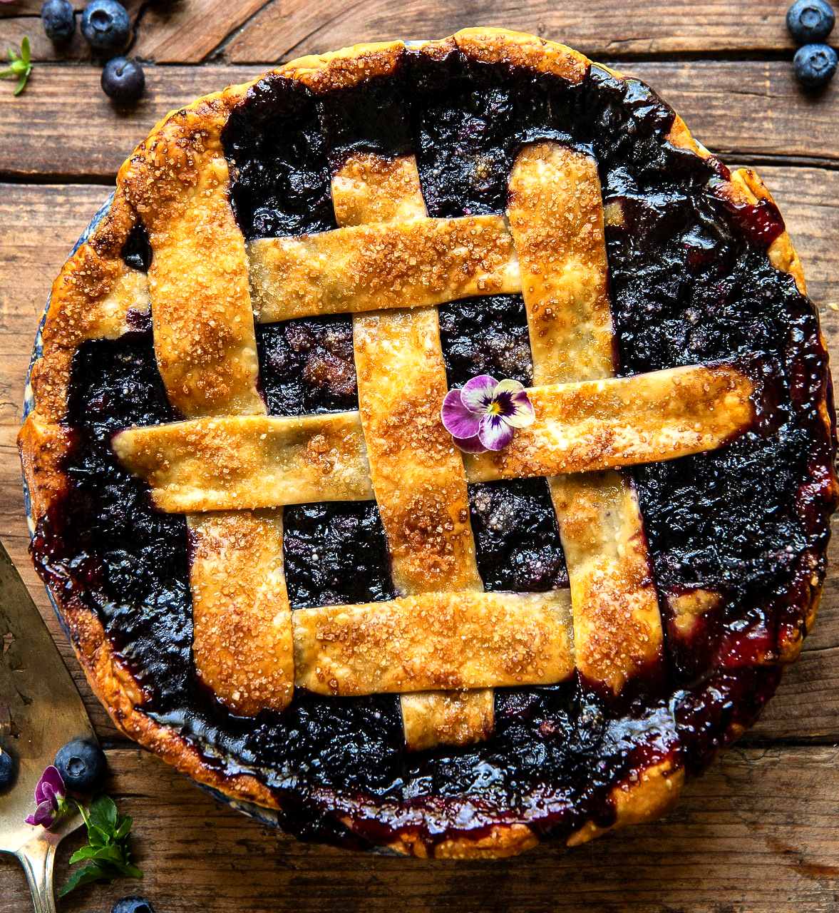 Largest prize for an online Blueberry Pie Contest: the U.S. Highbush Blueberry Council sets world record