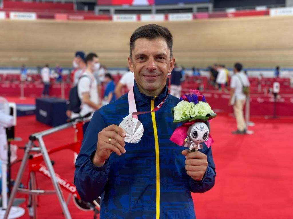 First Minister of Sports to win a Paralympic medal: Carol-Eduard Novak sets world record