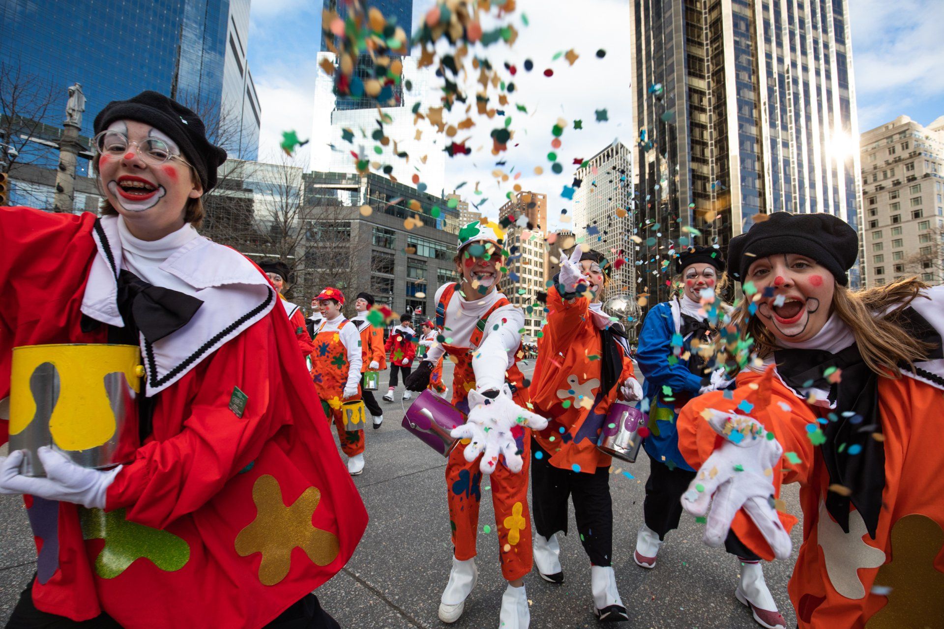 Largest Thanksgiving Day Parade: Macy's Thanksgiving Day Parade sets world record