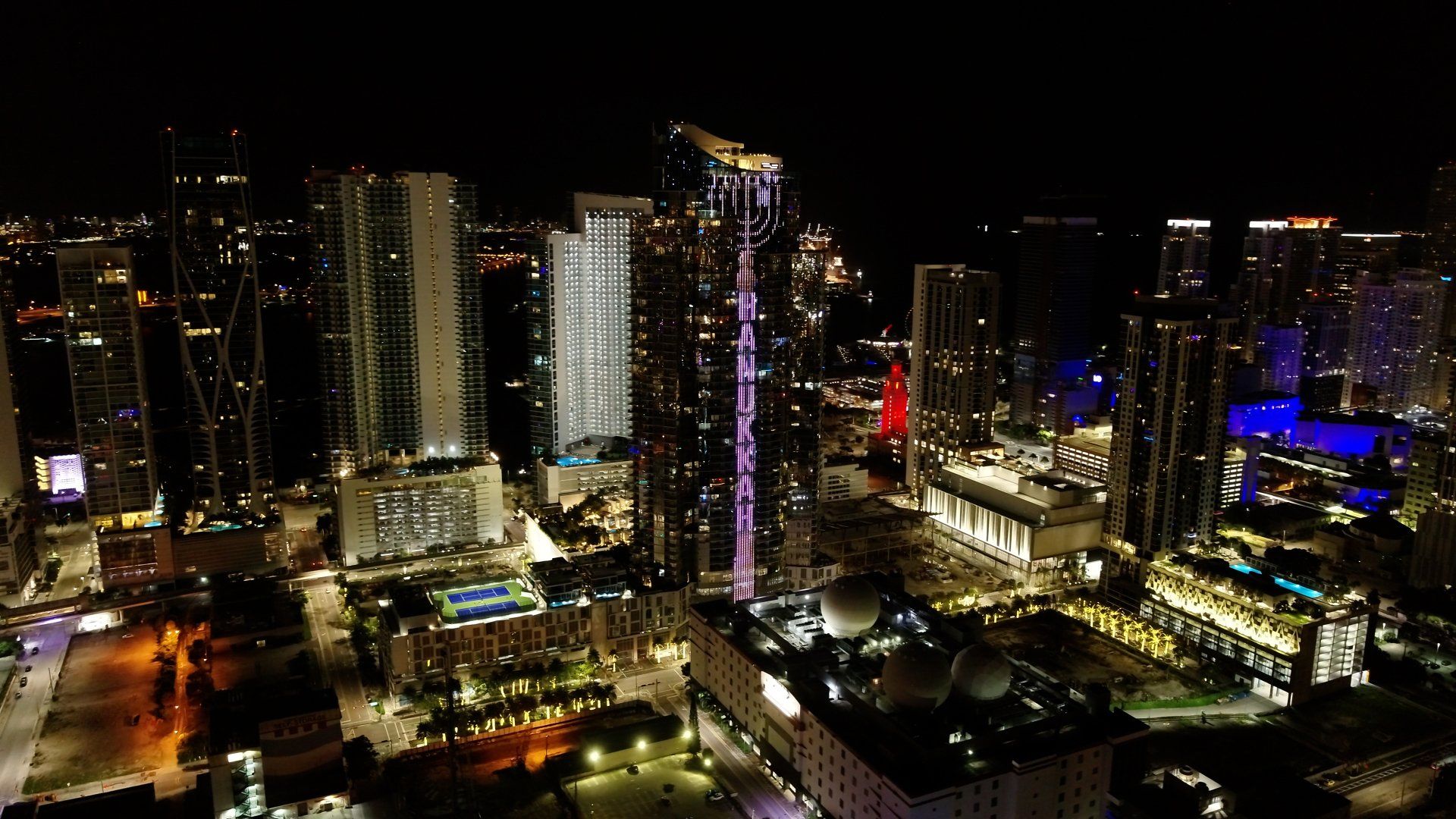 Largest Electronic Hanukkah Menorah: Paramount Miami Worldcenter sets world record
