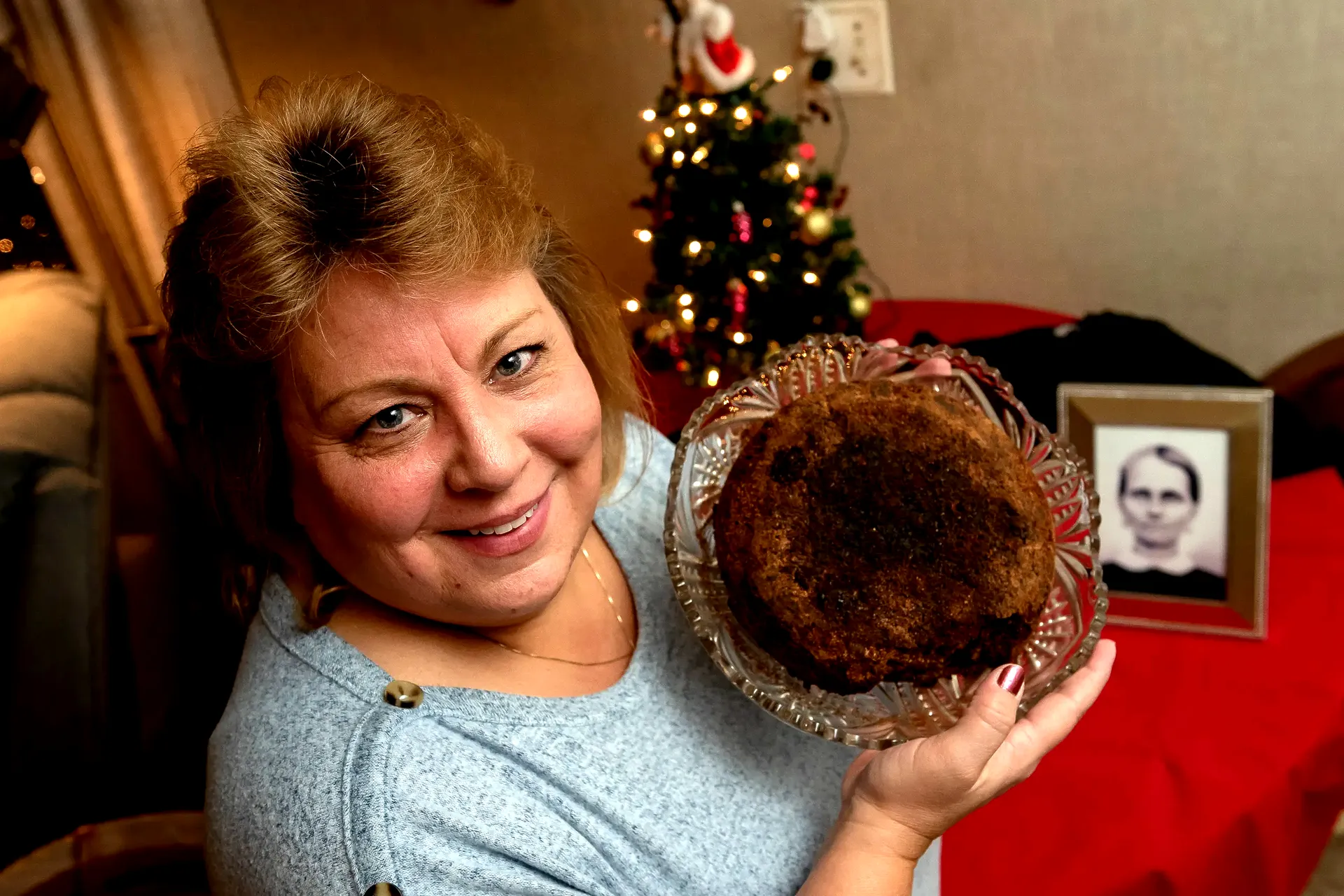 Oldest fruitcake: 143-year-old fruitcake sets world record