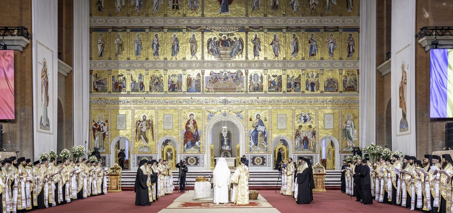 Largest Orthodox iconostasis: world record set by Romania's National Cathedral