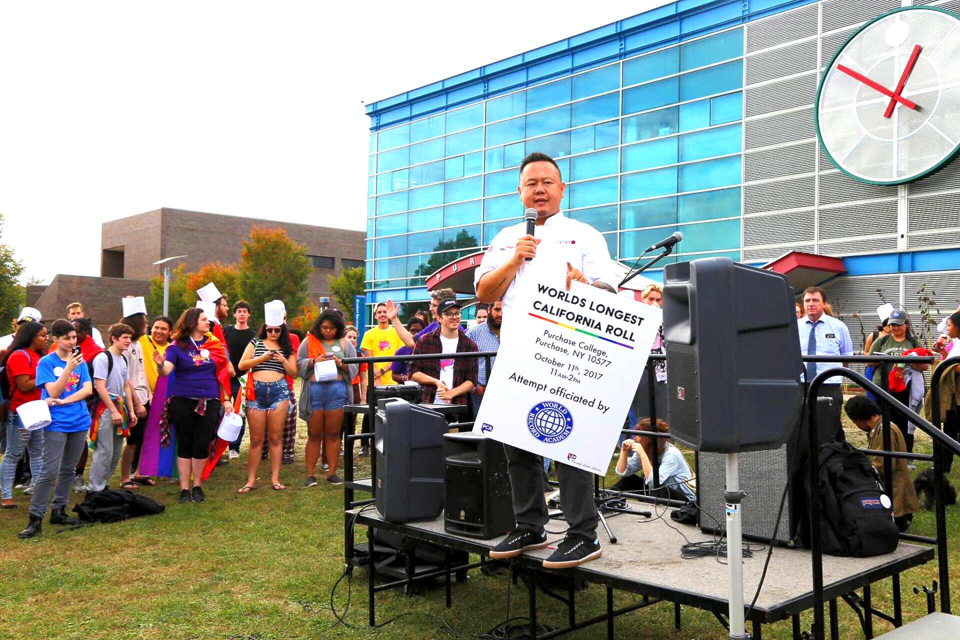 Longest California roll: world record set by the Purchase College (VIDEO)