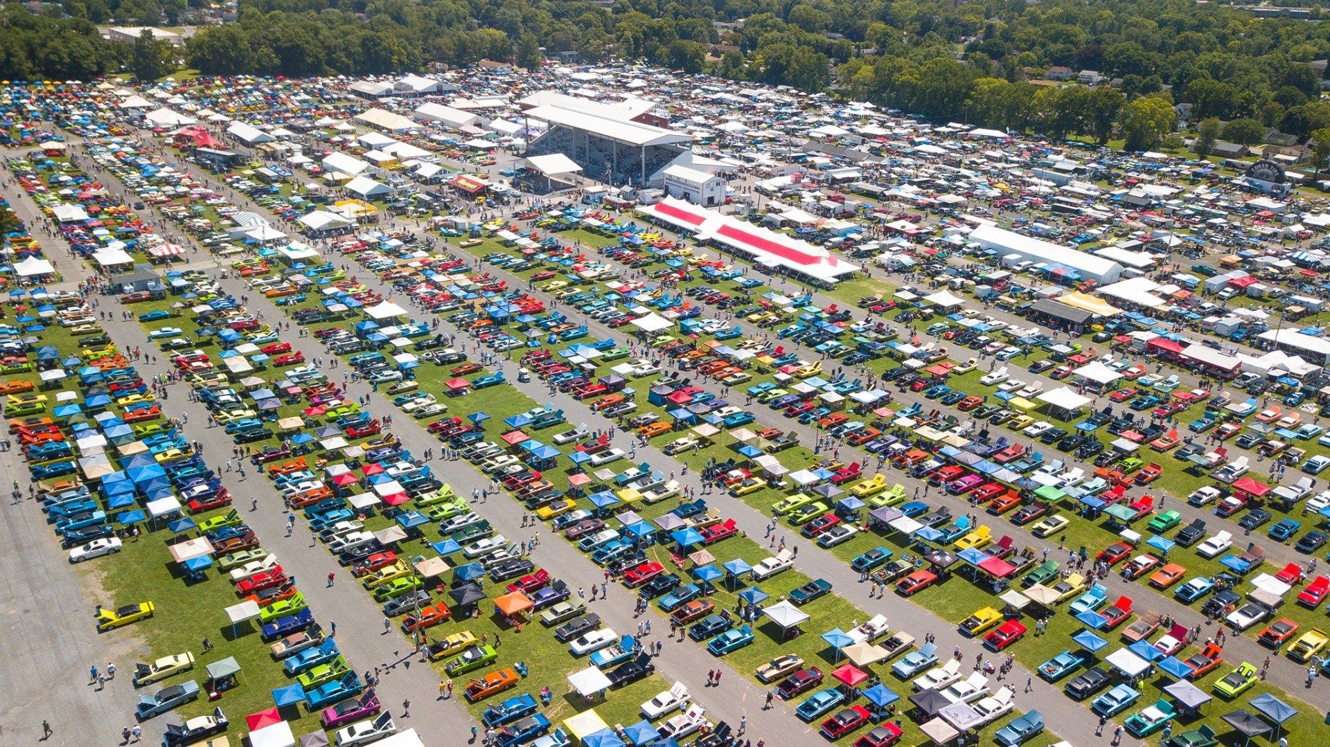 World's largest automotive flea market Carlisle, PA, sets world record