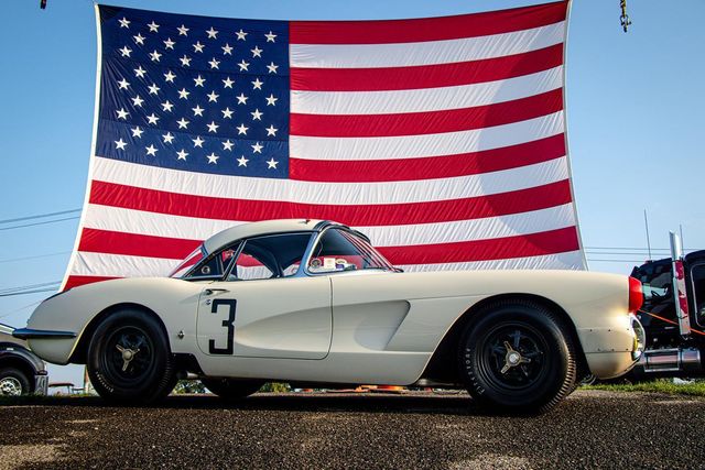 World's largest automotive flea market: Carlisle, PA, sets world