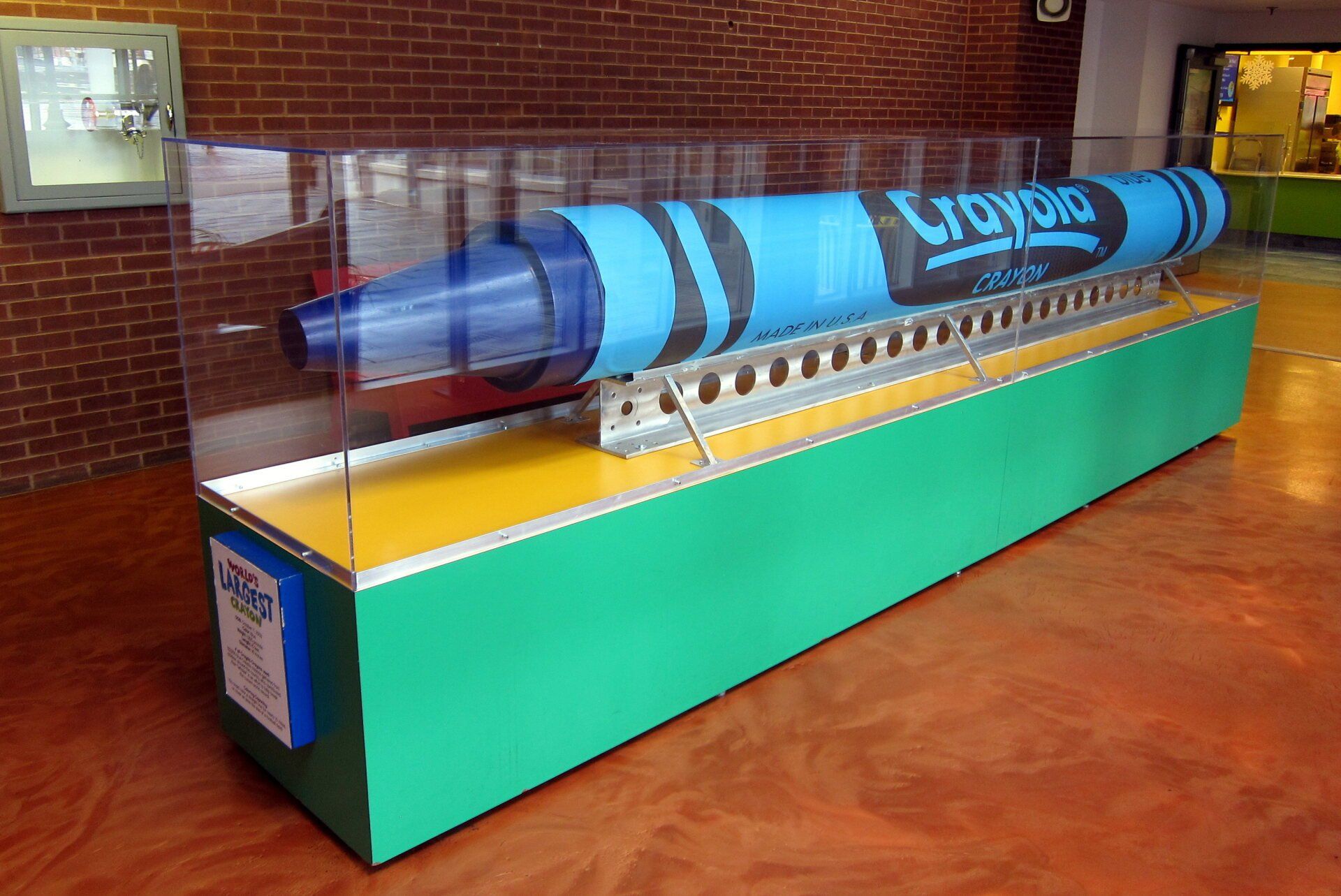 Largest colored crayon: world record set by Crayola