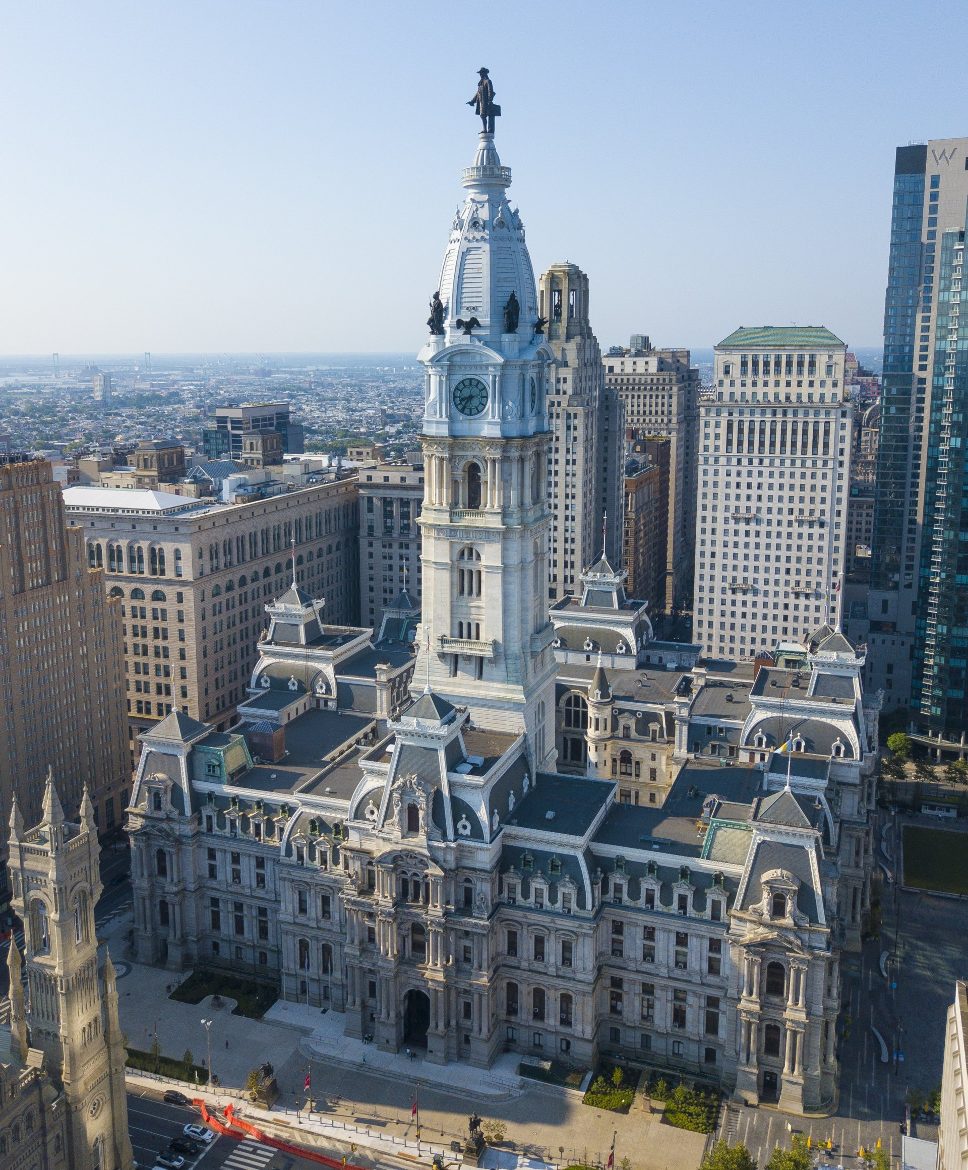 World’s largest free standing masonry building: The Philadelphia City Hall sets world record