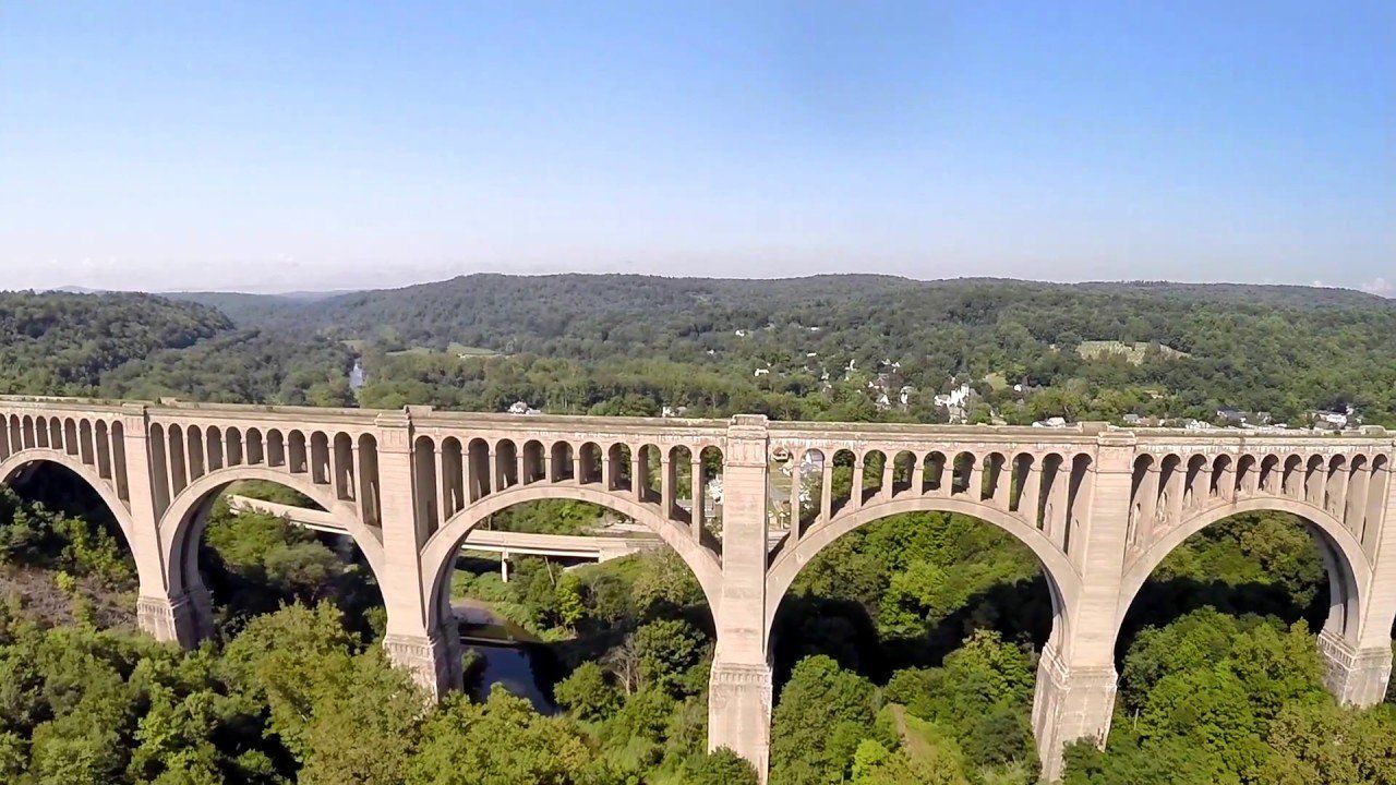 World's largest concrete railroad bridge: The Tunkhannock Creek Viaduct sets world record