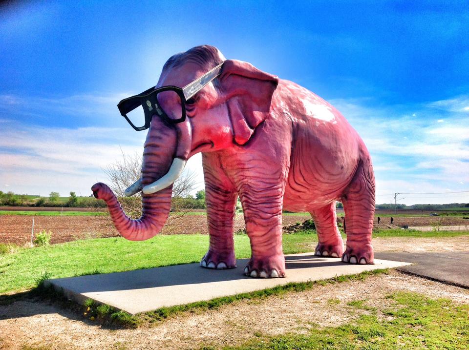 World's Largest Pink Elephant Statue: world record set in DeForest, Wisconsin