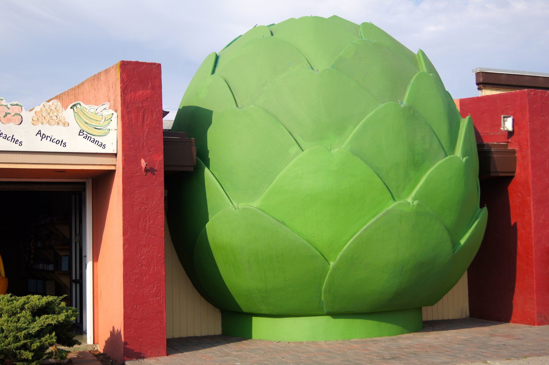 World's Largest Artichoke Sculpture: world record set in Castroville, California