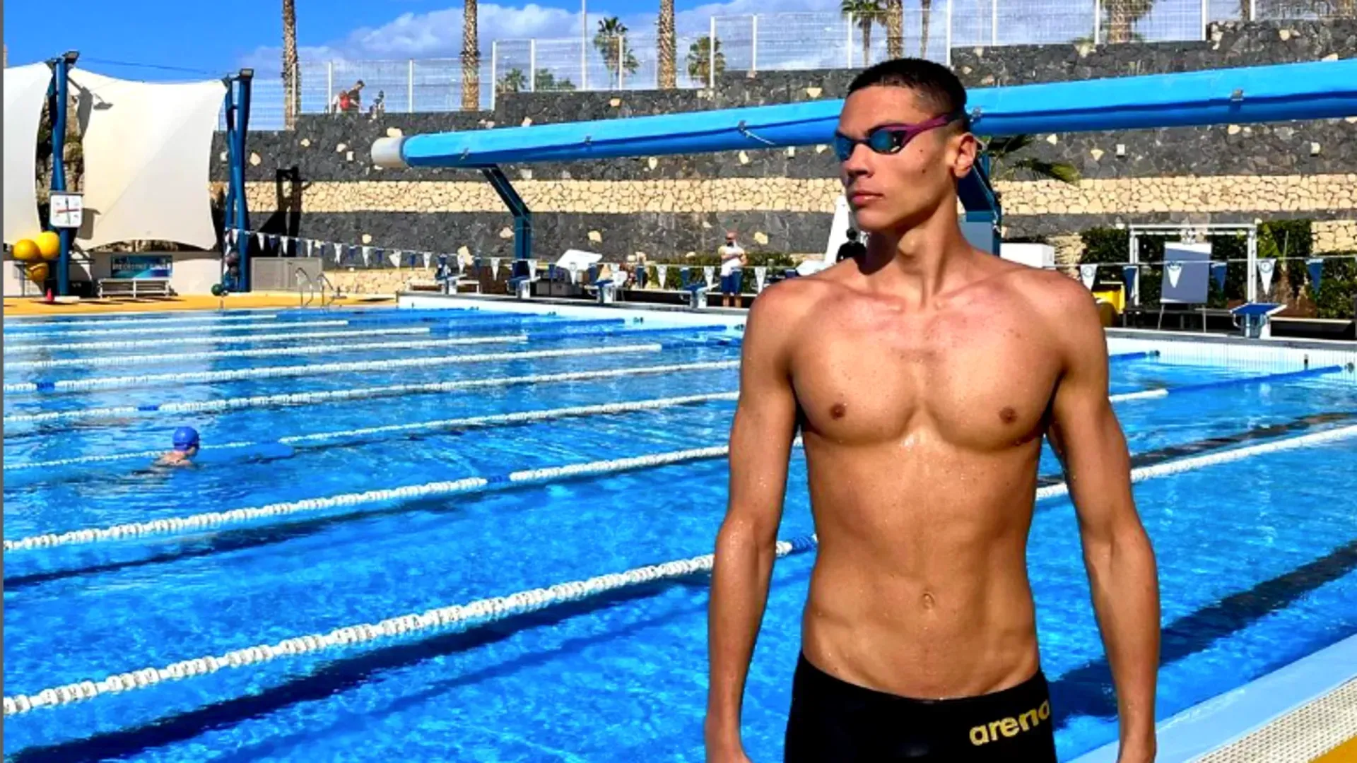World's youngest senior world champion in swimming, David Popovici sets world record World's youngest senior world champion in swimming, David Popovici sets world record