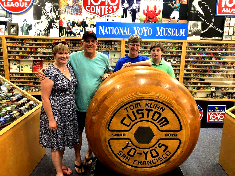 World's Largest Wooden Yo-Yo: world record in Chico, California