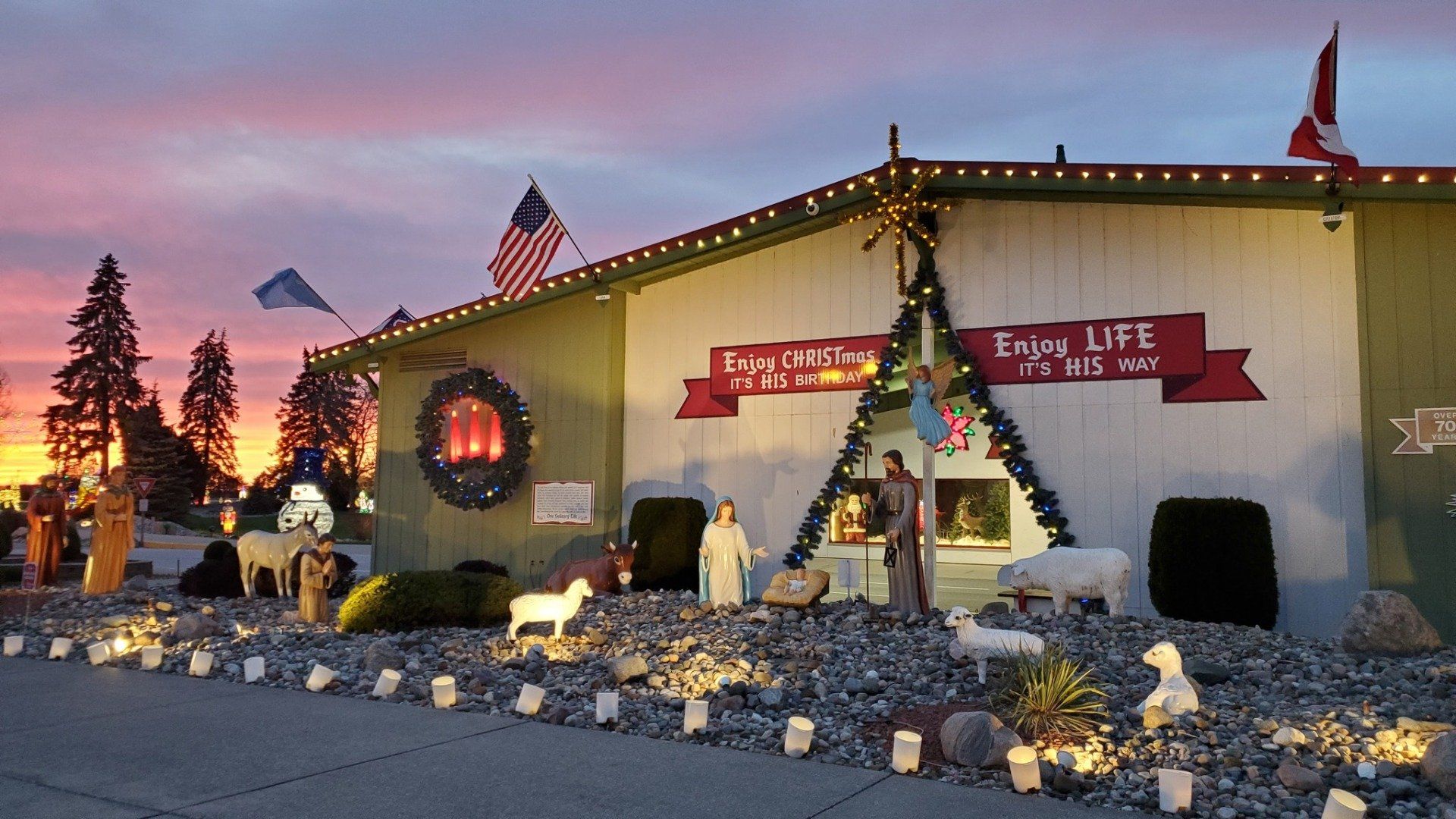 World's Largest Christmas Store: world record in Frankenmuth, Michigan