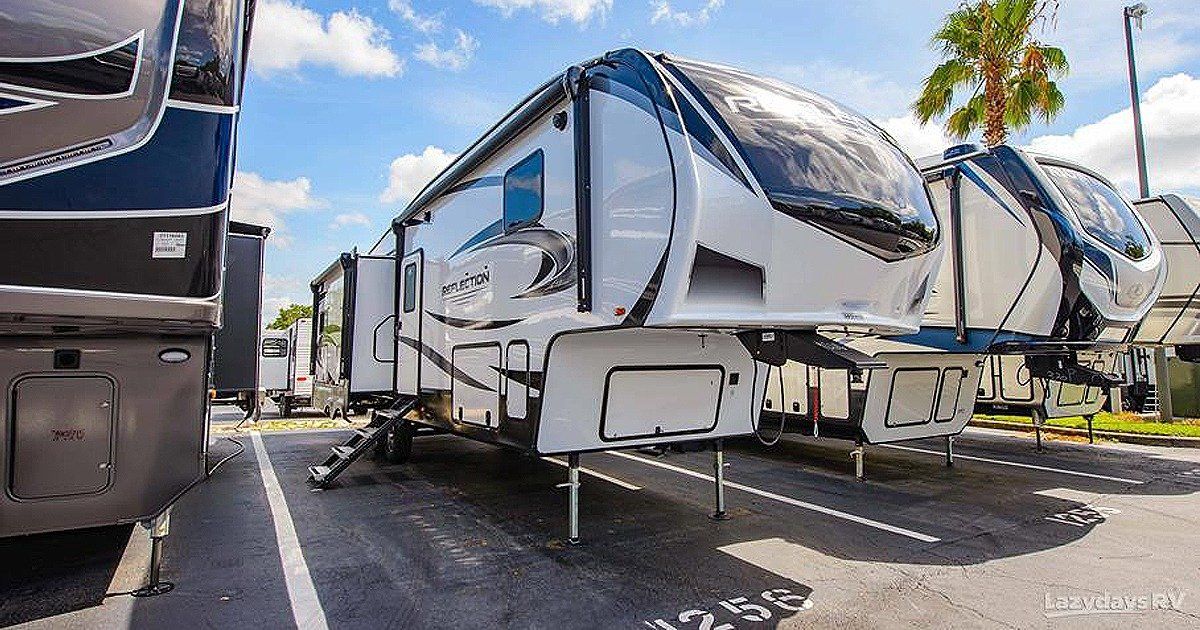 World’s Largest RV Dealership: world record in Tampa, Florida