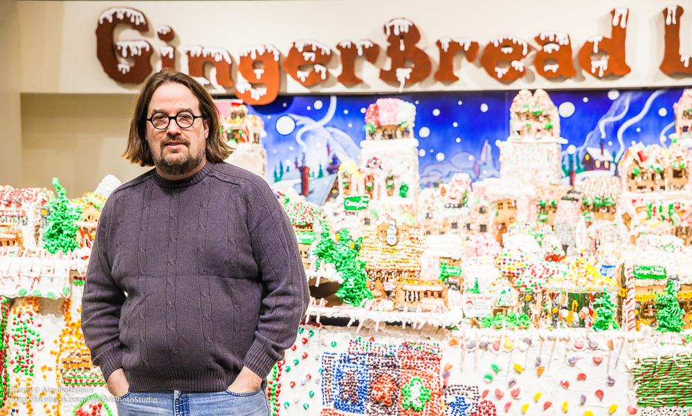 World's Largest Gingerbread Village: world record in New York City, New York