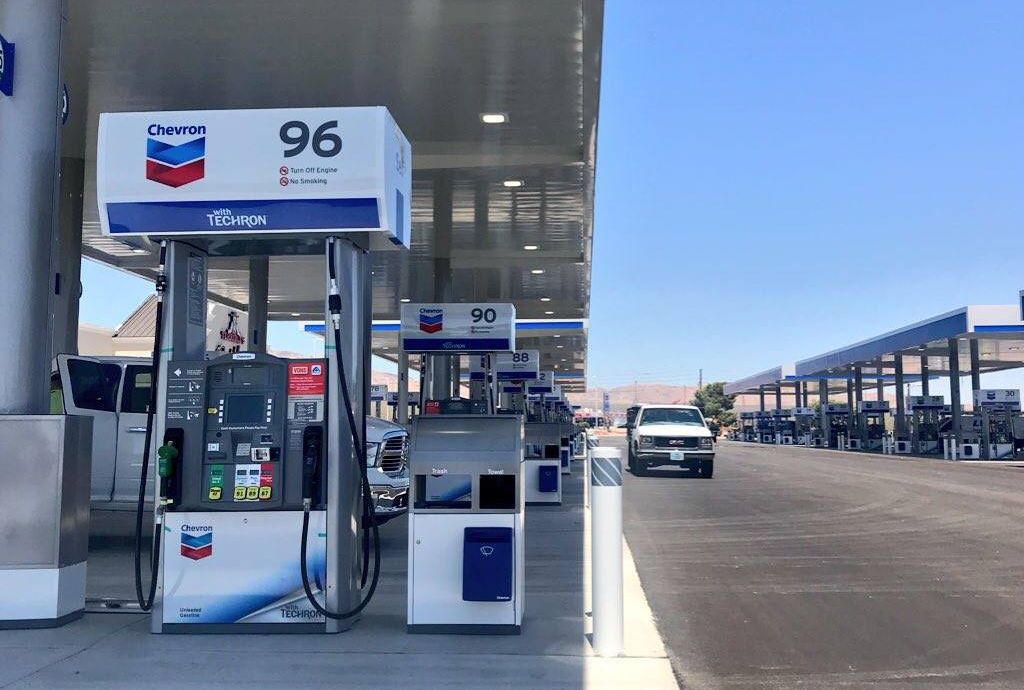 World's Largest Chevron Gas Station: world record in Jean, Nevada